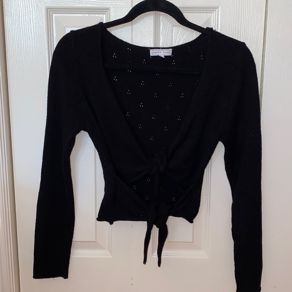 Black tie top - sweater like material